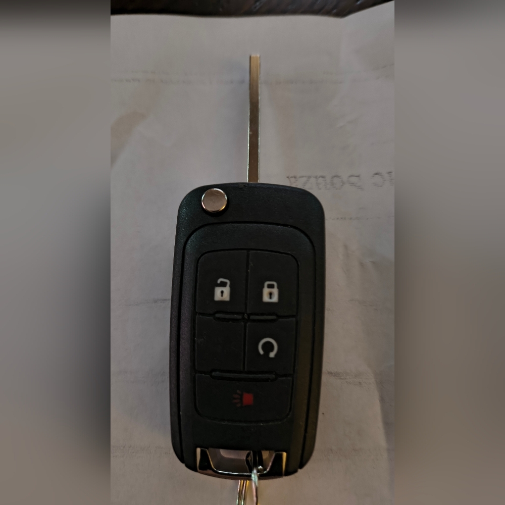 Car Fob Remote Key - Picture 4 of 7